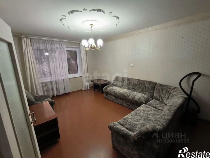 4-комн квартира мкр Конева, 1,  д. 1