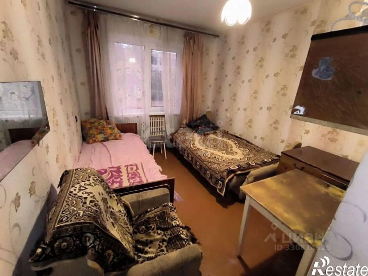 4-комн квартира мкр Конева, 1,  д. 1