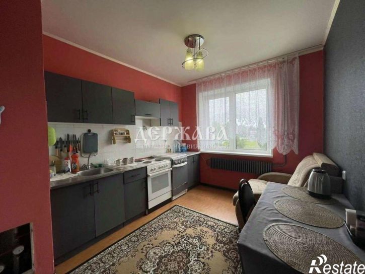 3-комн квартира Юбилейный мкр, 6,  д. 6