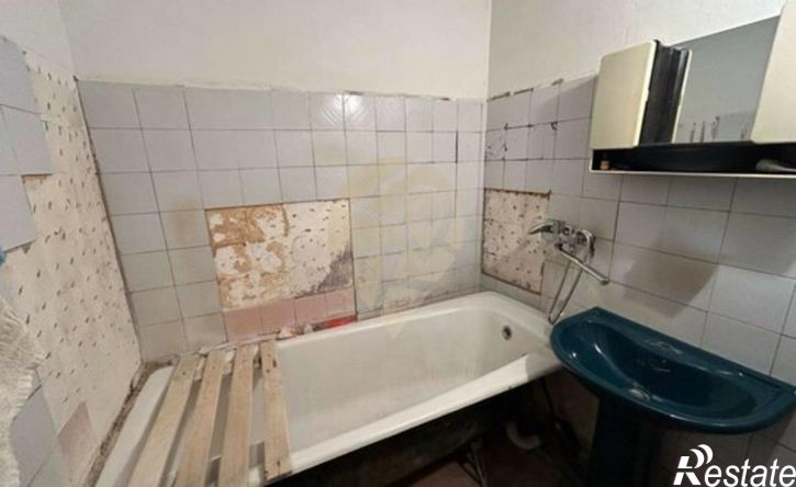 3-комн квартира мкр Жукова, 49,  д. 49