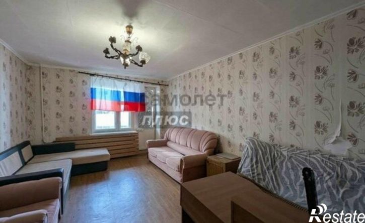 4-комн квартира мкр Макаренко, 40,  д. 40