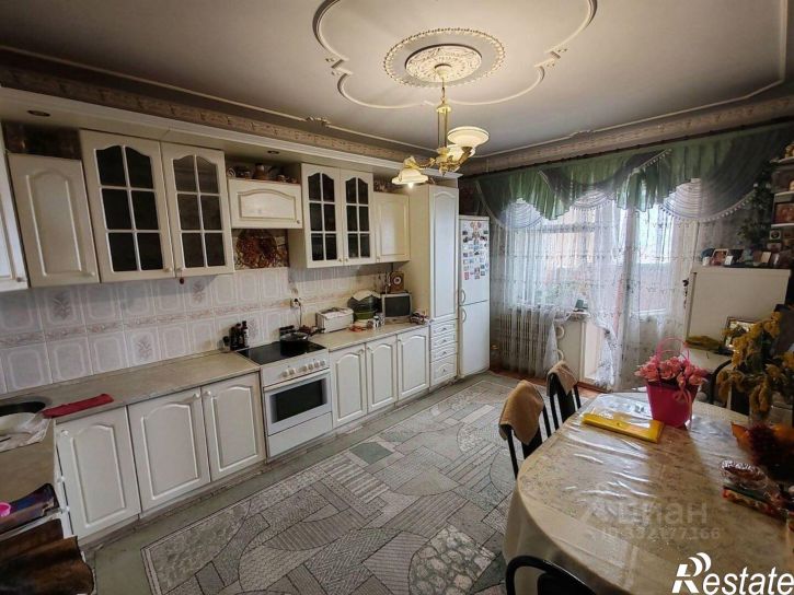4-комн квартира мкр Королева, 38,  д. 38