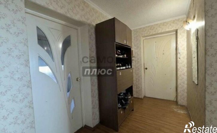 4-комн квартира мкр Макаренко, 40,  д. 40