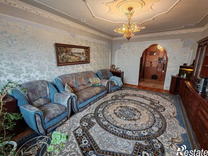 4-комн квартира мкр Королева, 38,  д. 38