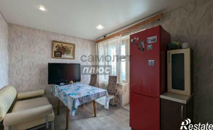 4-комн квартира мкр Макаренко, 40,  д. 40