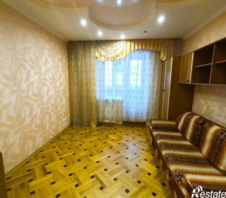 4-комн квартира Восточный мкр, 50,  д. 50