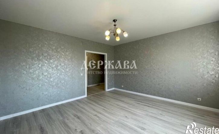 1-комн квартира мкр Зеленый Лог, 7,  д. 7