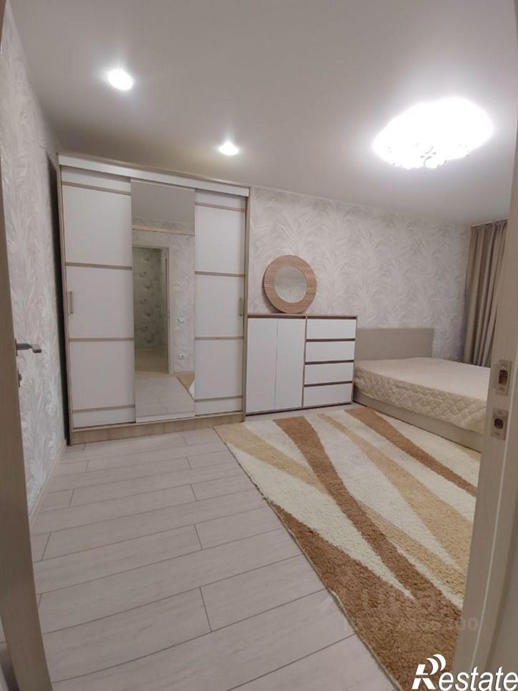3-комн квартира Интернациональный мкр, 10,  д. 10