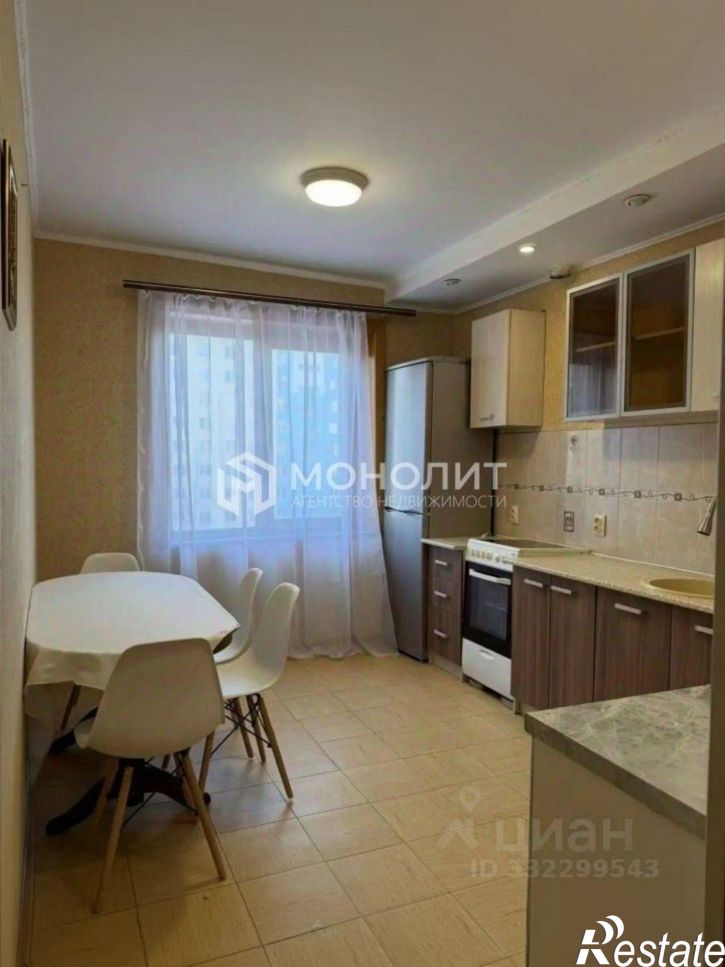 3-комн квартира мкр Жукова, 27,  д. 27