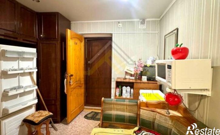 1-комн квартира мкр Горняк, 18,  д. 18