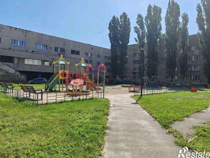 2-комн квартира мкр Макаренко, 29,  д. 29