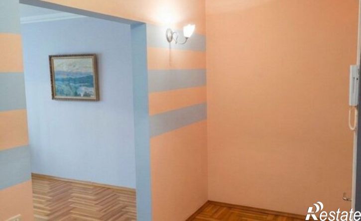 3-комн квартира Парковый мкр, 28,  д. 28