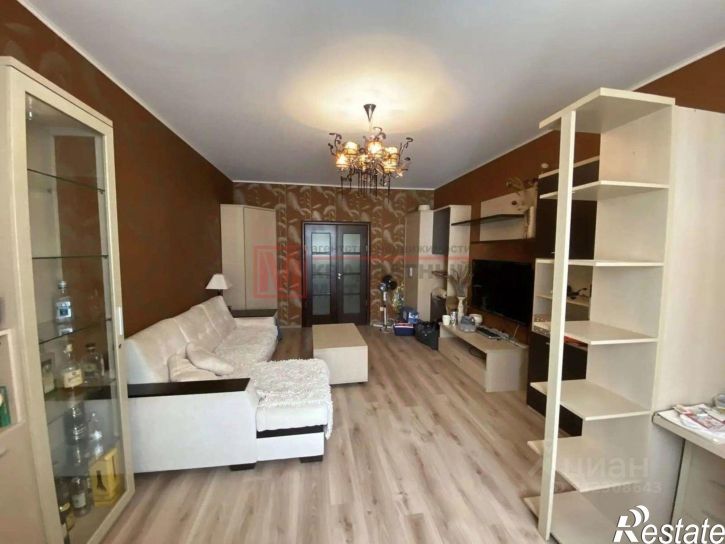 3-комн квартира Степной мкр, 8,  д. 8