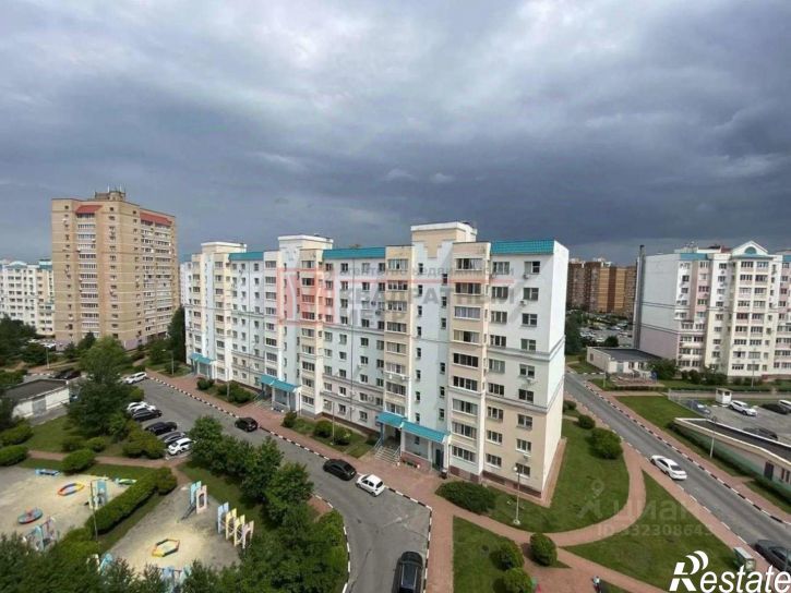 3-комн квартира Степной мкр, 8,  д. 8