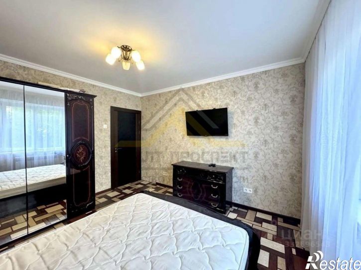 2-комн квартира Восточный мкр, 33,  д. 33