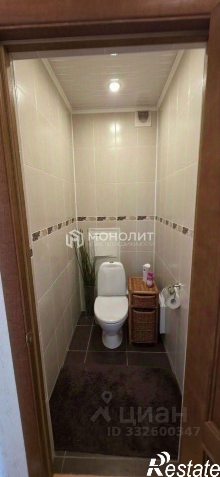 4-комн квартира Степной мкр, 22,  д. 22