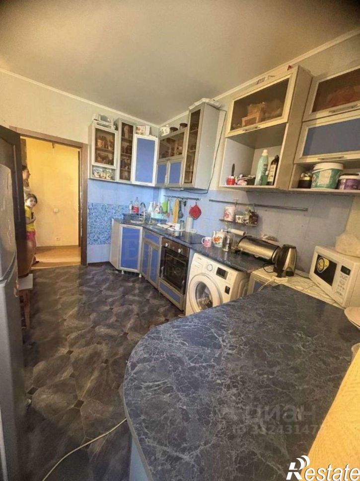 3-комн квартира мкр Королева, 38,  д. 38
