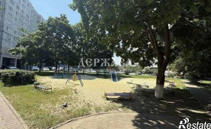 1-комн квартира мкр Жукова, 52,  д. 52