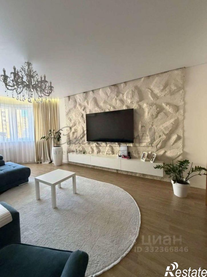 3-комн квартира Степной мкр, 25,  д. 25
