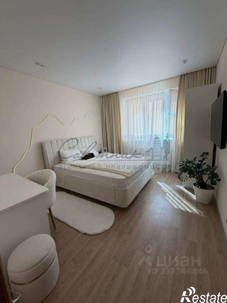 3-комн квартира Степной мкр, 25,  д. 25