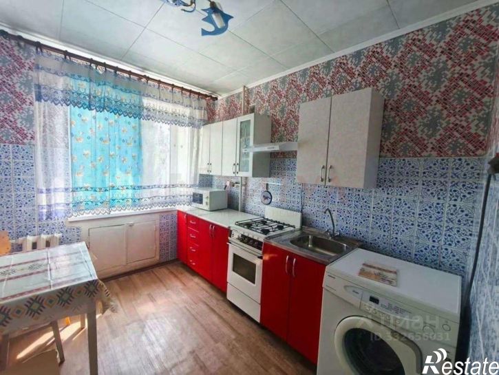 2-комн квартира Звездный мкр, 1,  д. 1