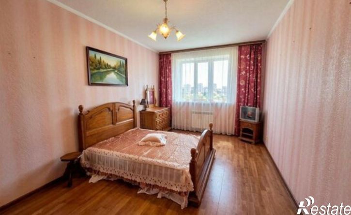 3-комн квартира Степной мкр, 24,  д. 24