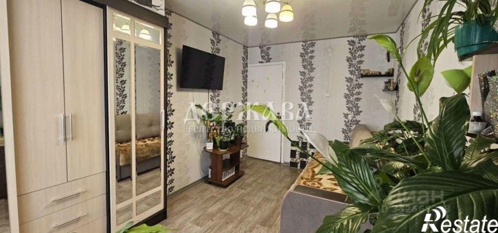 2-комн квартира мкр Макаренко, 1,  д. 1
