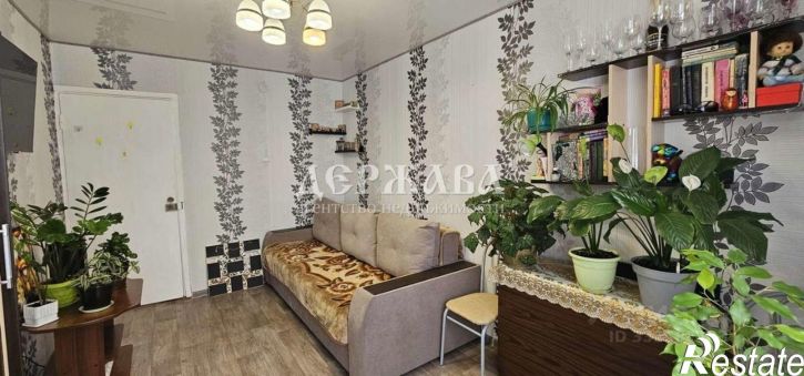 2-комн квартира мкр Макаренко, 1,  д. 1