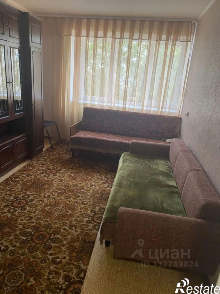 2-комн квартира мкр Макаренко, 1,  д. 1