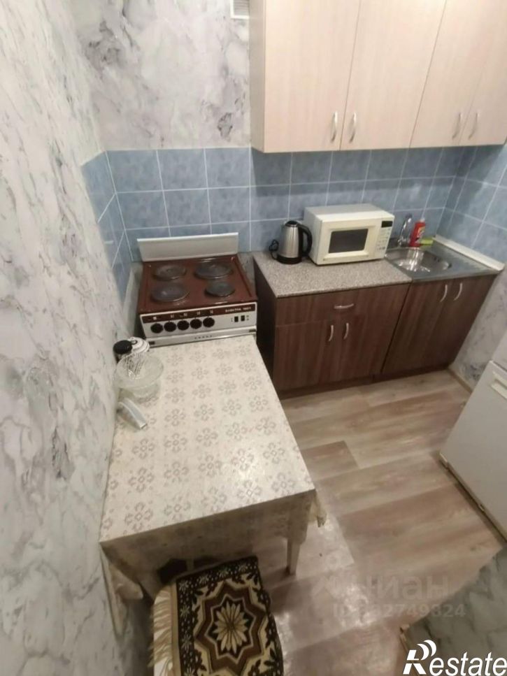 2-комн квартира мкр Макаренко, 1,  д. 1