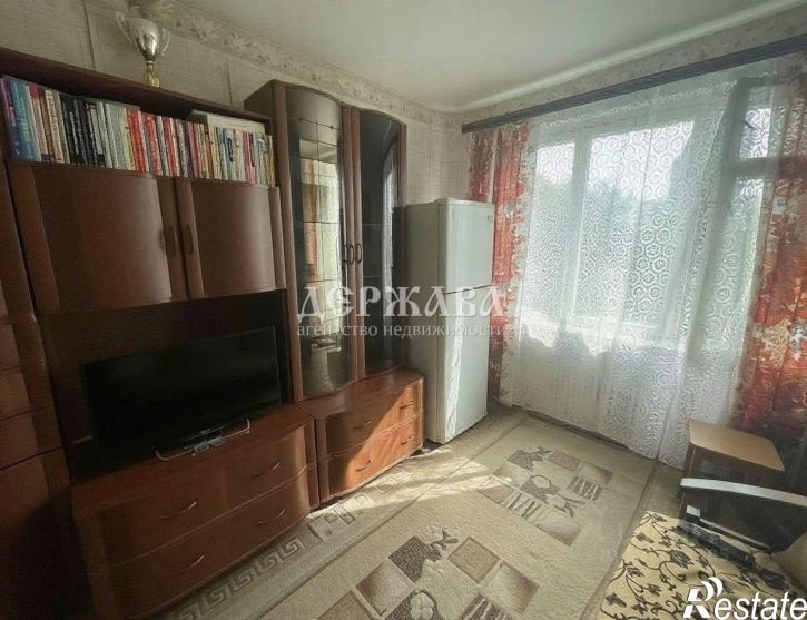 1-комн квартира мкр Молодогвардеец, 1,  д. 1