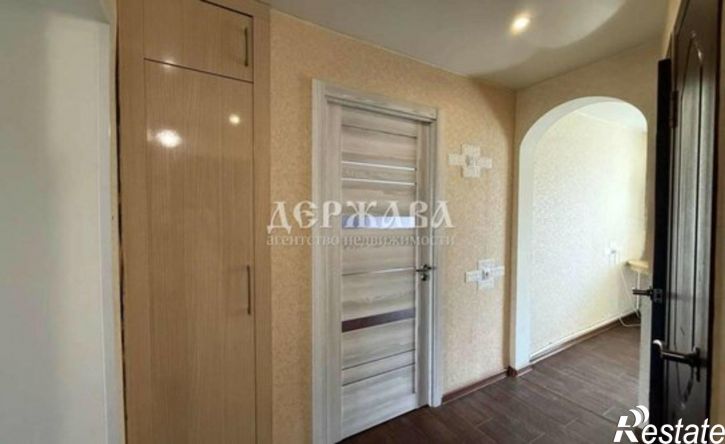 3-комн квартира мкр Горняк, 22,  д. 22