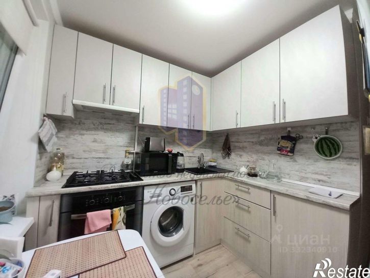 2-комн квартира мкр Приборостроитель, 12,  д. 12