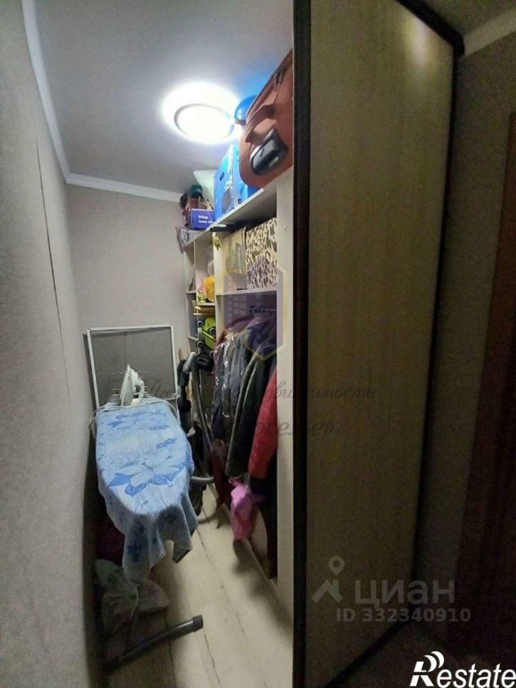 2-комн квартира мкр Приборостроитель, 12,  д. 12