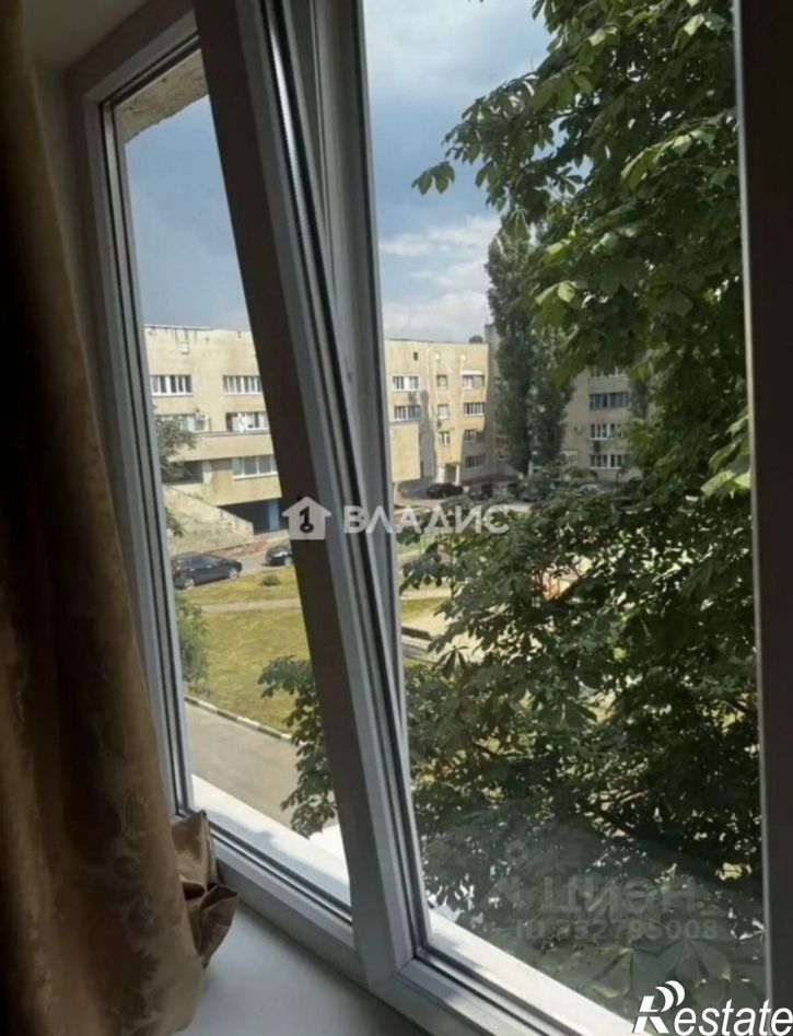 2-комн квартира мкр Макаренко, 29,  д. 29