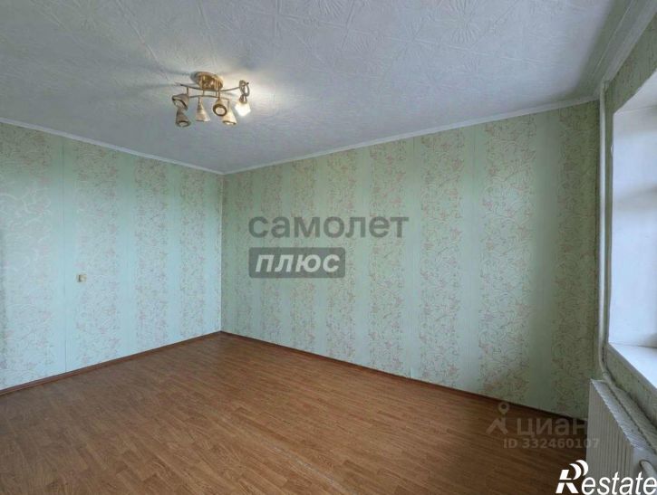 4-комн квартира мкр Макаренко, 40,  д. 40