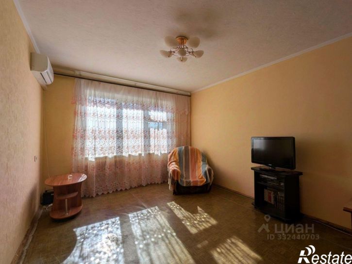 4-комн квартира мкр Жукова, 28,  д. 28