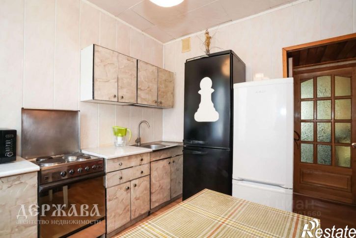 3-комн квартира мкр Королева, 1,  д. 1