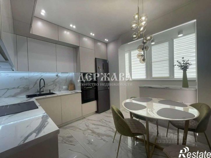 2-комн квартира Степной мкр, 8,  д. 8