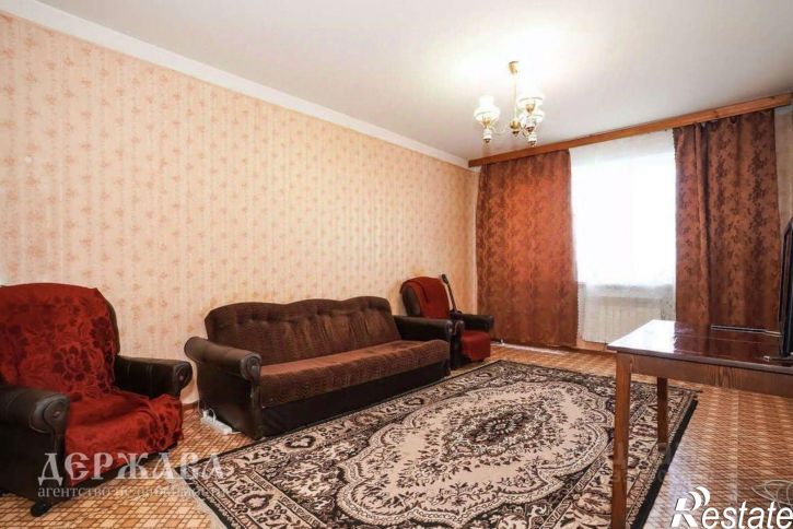 3-комн квартира мкр Королева, 1,  д. 1