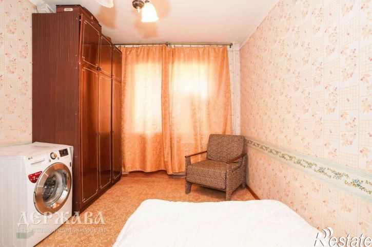 3-комн квартира мкр Королева, 1,  д. 1