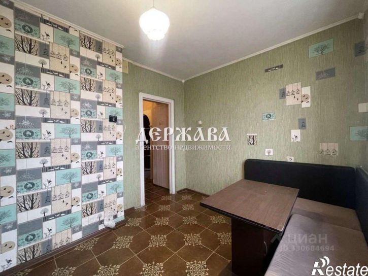 1-комн квартира мкр Зеленый Лог, 1,  д. 1