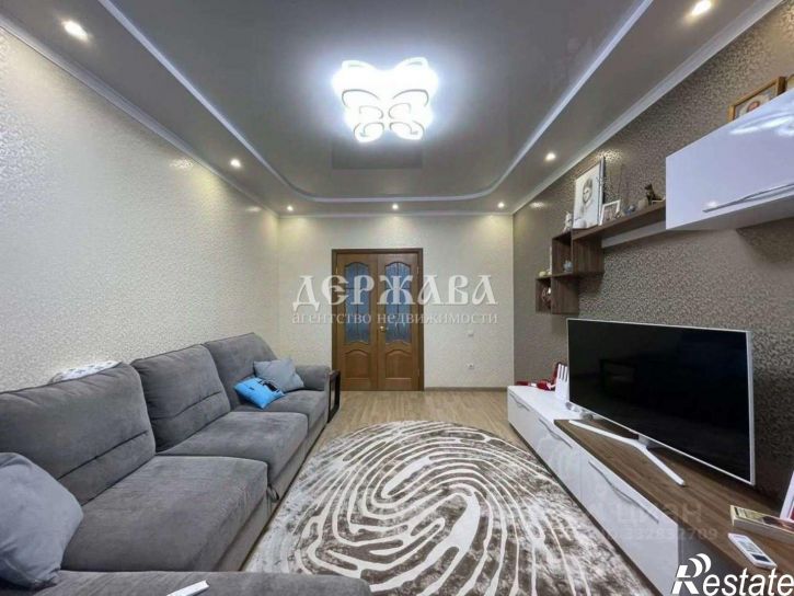 3-комн квартира Степной мкр, 18,  д. 18