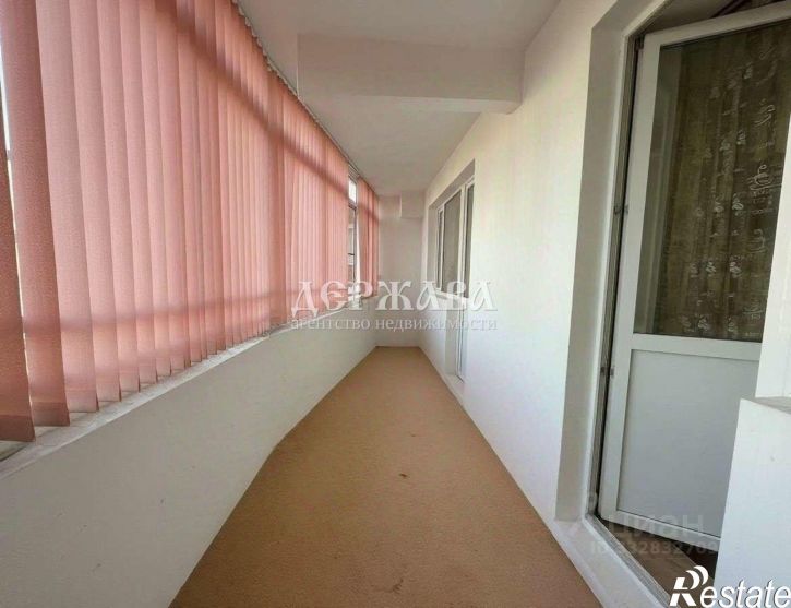 3-комн квартира Степной мкр, 18,  д. 18
