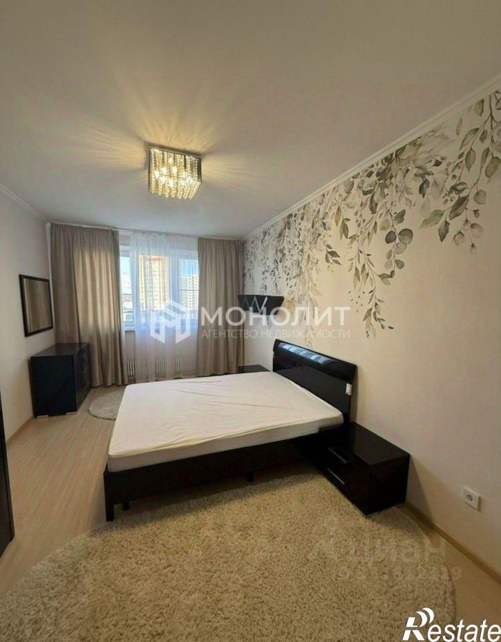 3-комн квартира Степной мкр, 3,  д. 3