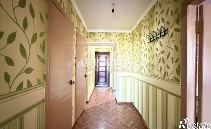 1-комн квартира мкр Макаренко, 4,  д. 4