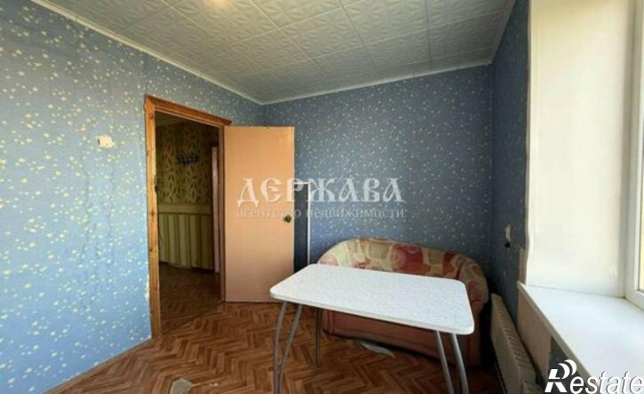1-комн квартира мкр Макаренко, 4,  д. 4