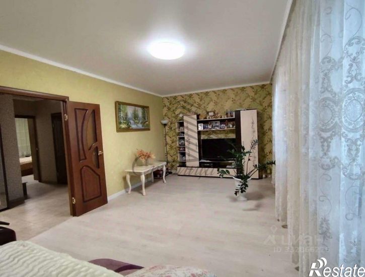 2-комн квартира мкр Космос, 14,  д. 14