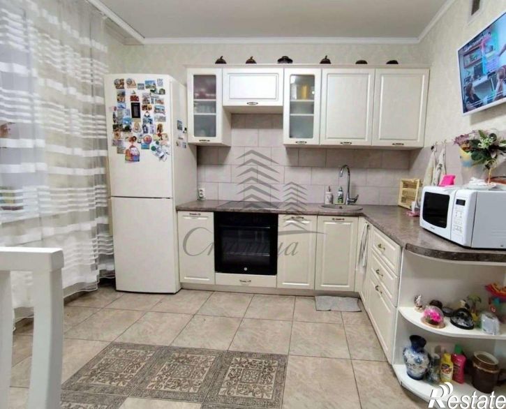 2-комн квартира мкр Космос, 14,  д. 14
