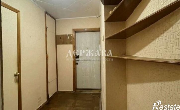 1-комн квартира мкр Молодогвардеец, 6,  д. 6